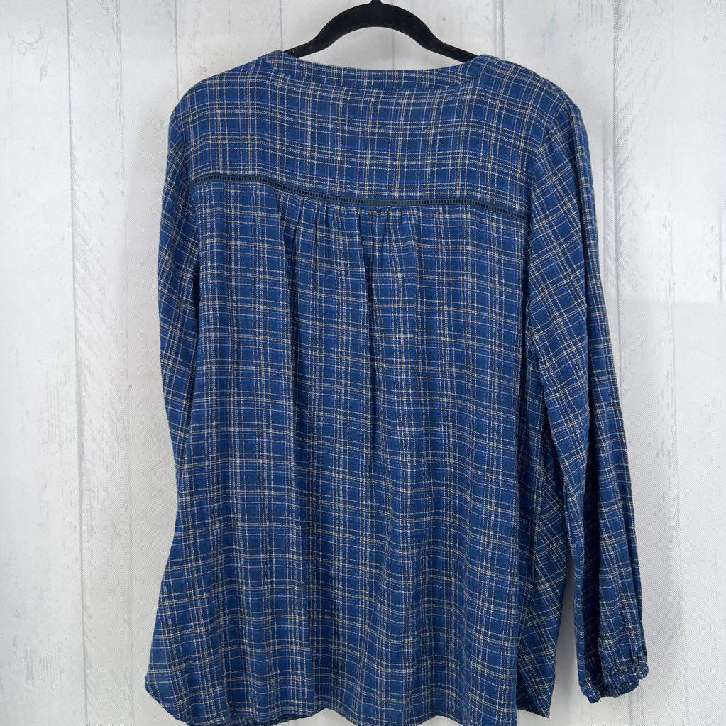 1X plaid split neck l/s top