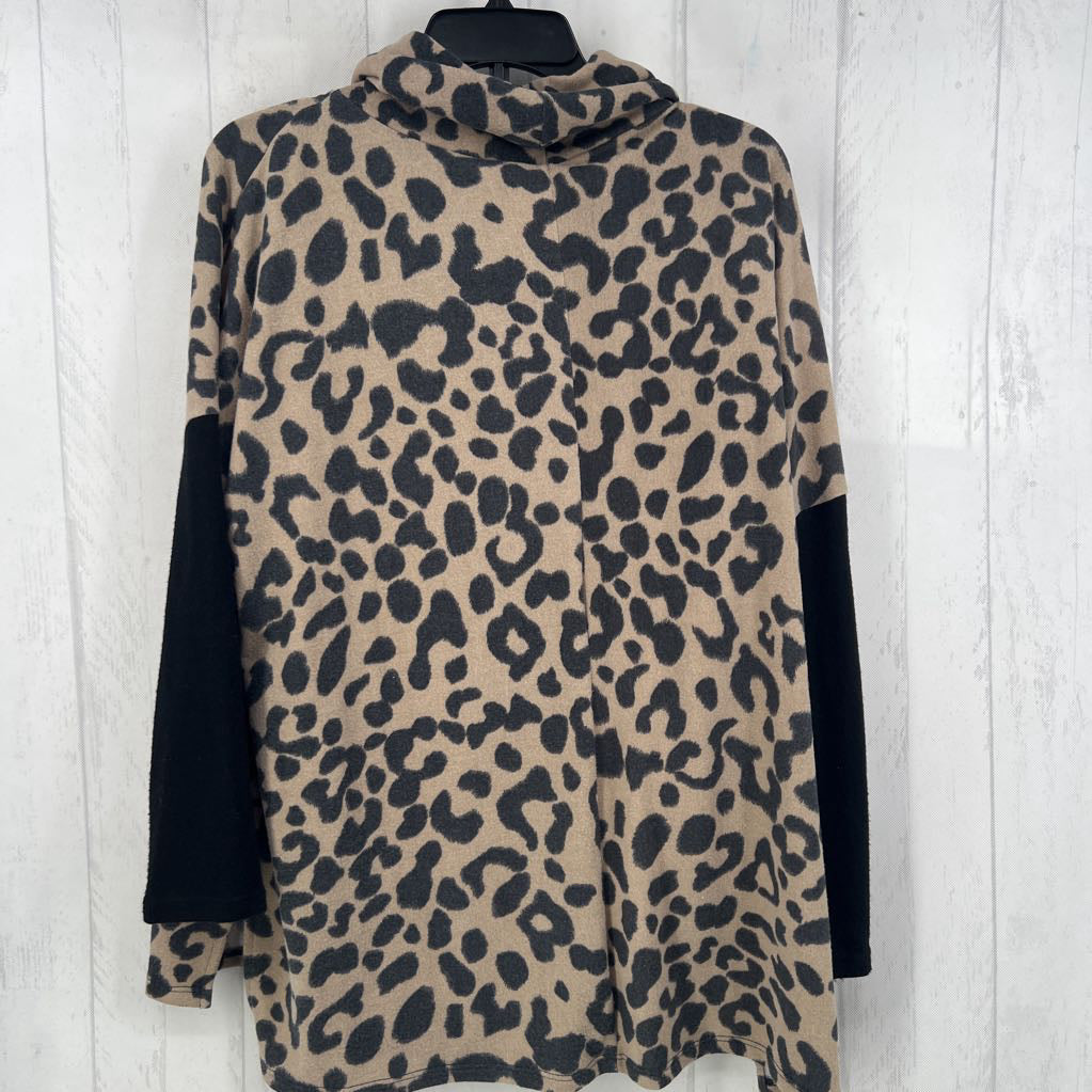 L animal print cowl neck l/s top