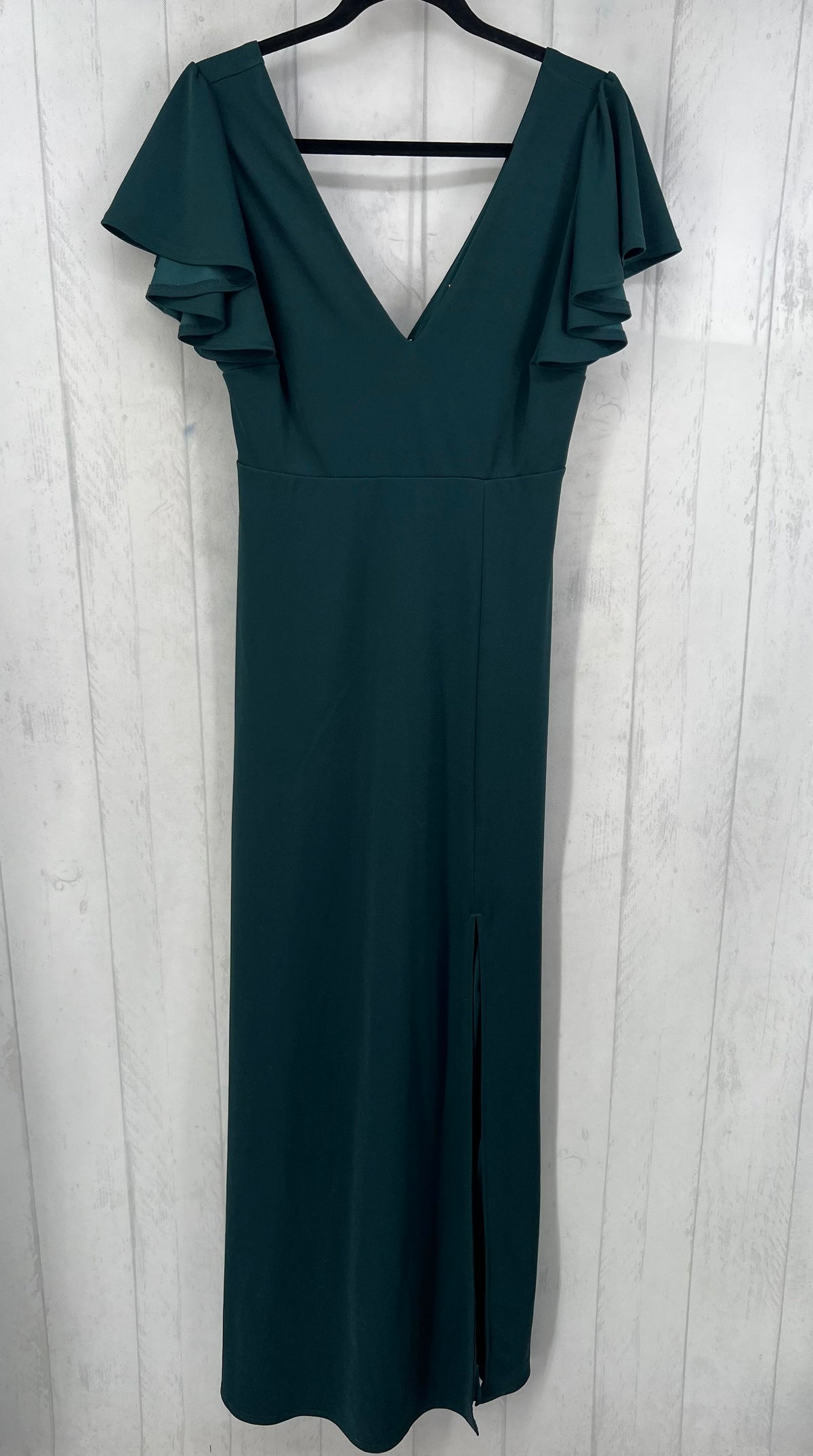 M v-neck ruffled slv dress
