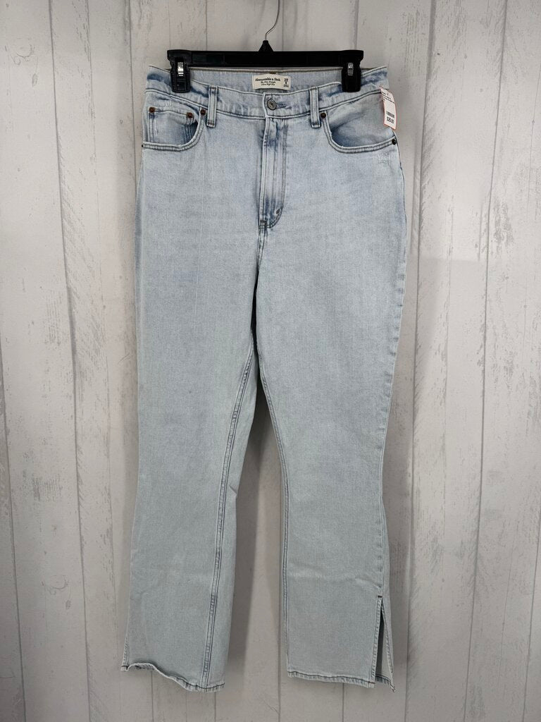 8 hi-rise straight leg jean