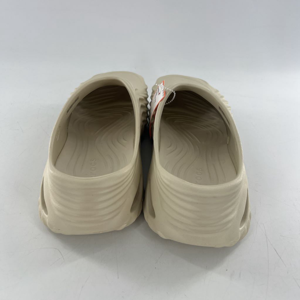 9 crocs clog