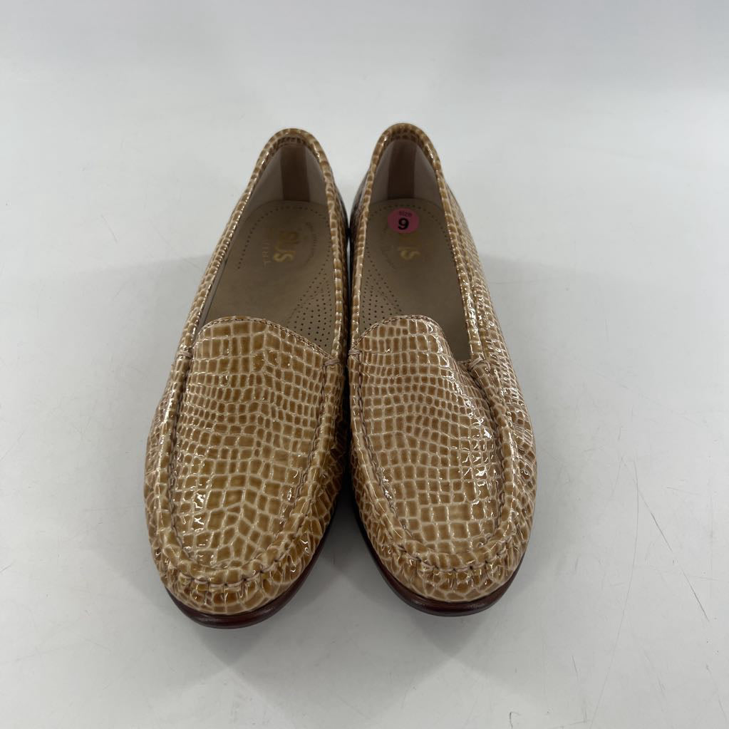 9 croc embossed slip-on flats