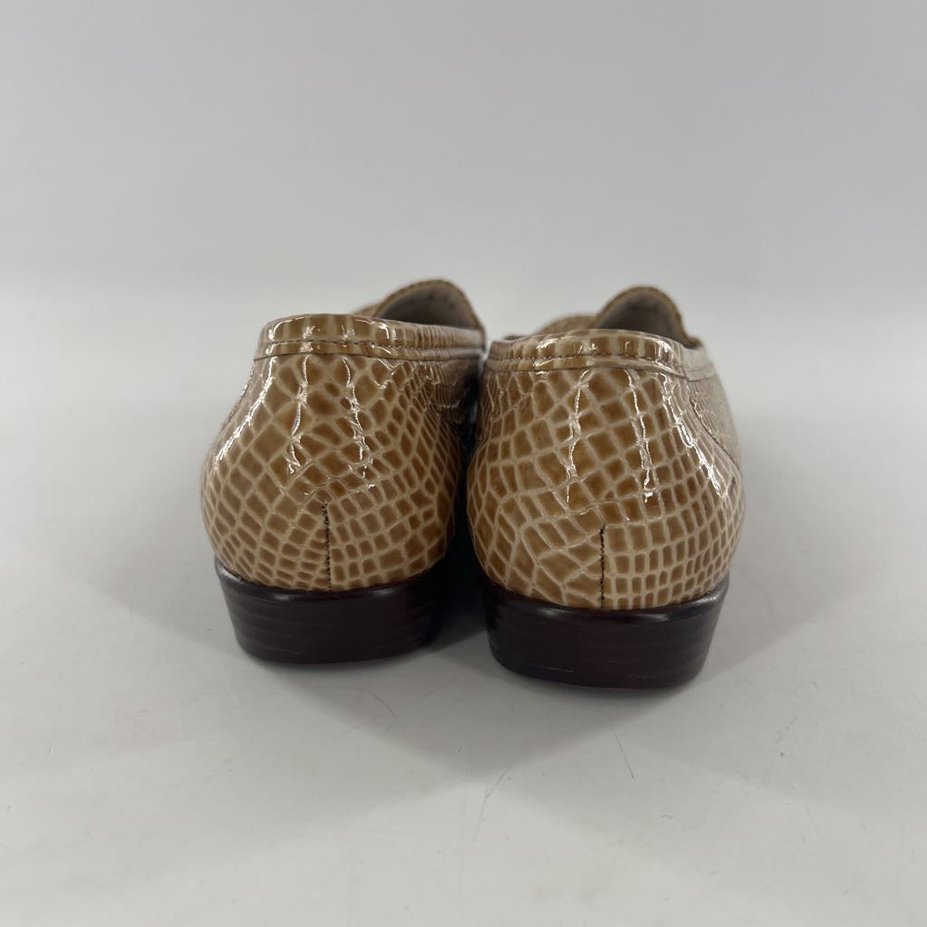 9 croc embossed slip-on flats