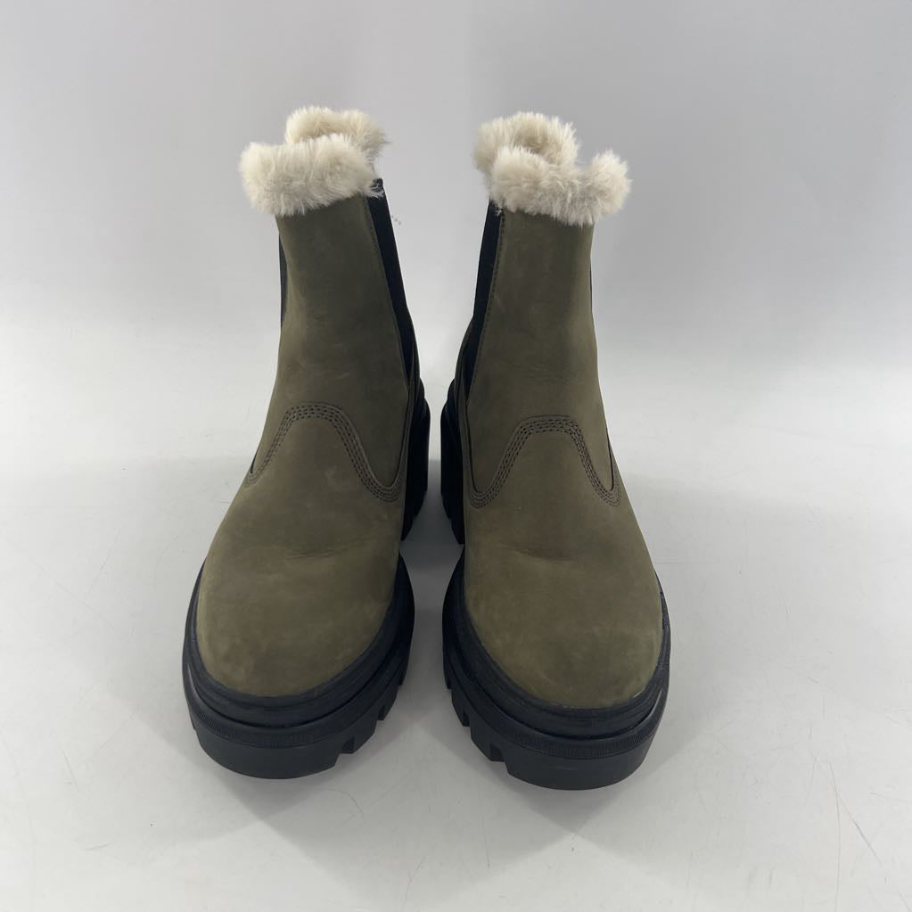 7.5 sherpa lined platform chelsea boot