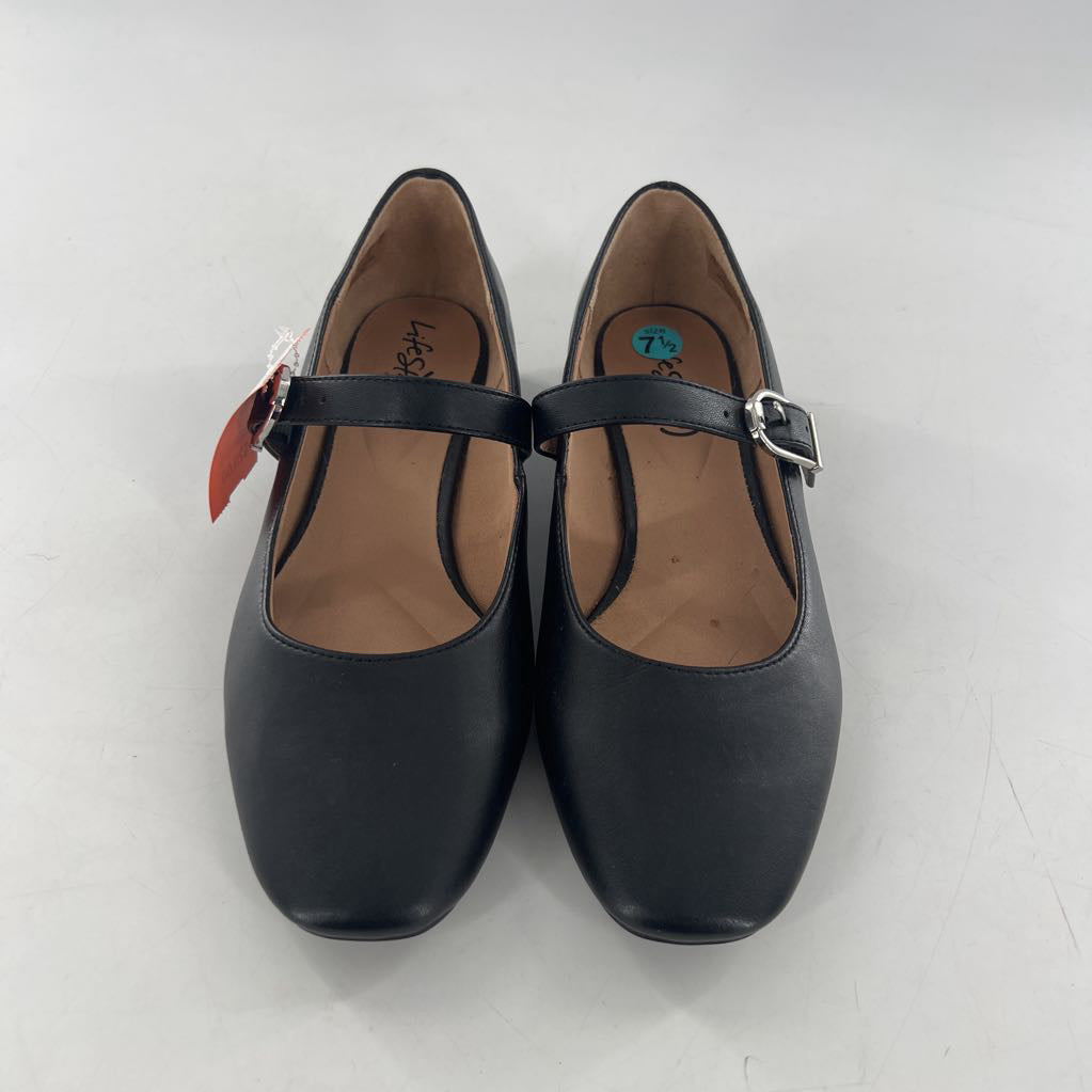 7.5 mary-jane flats