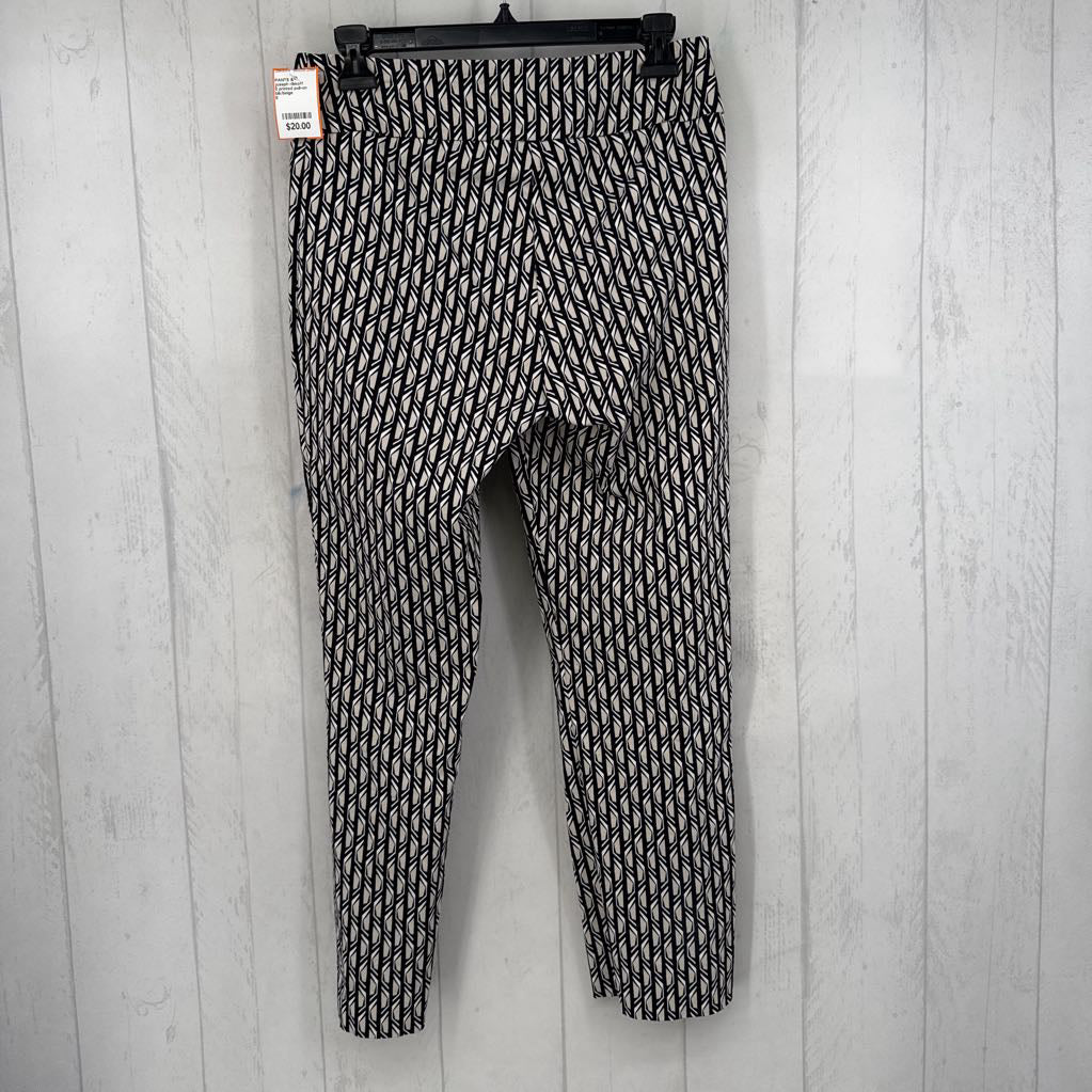 8 printed pull-on pant