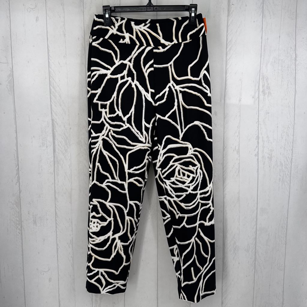 8 printed pull-on pant