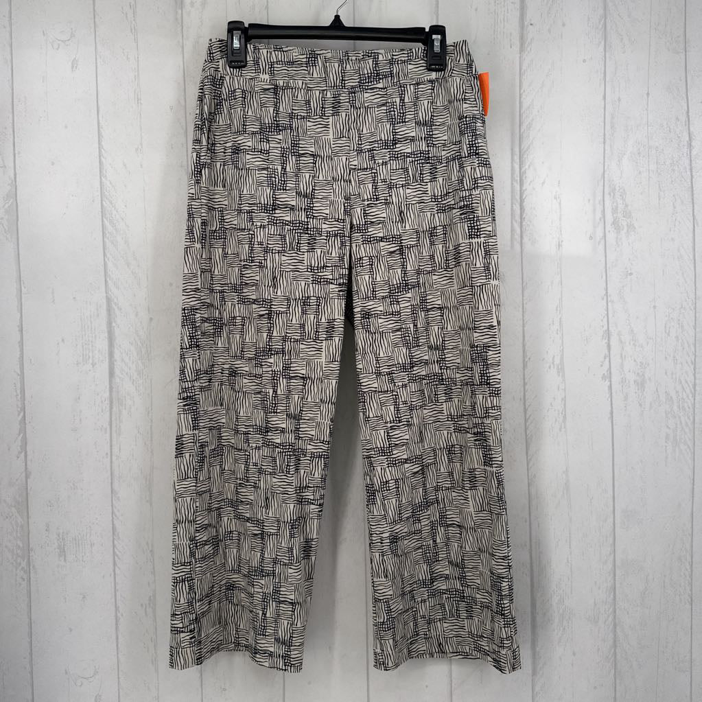 8 printed pull-on pant
