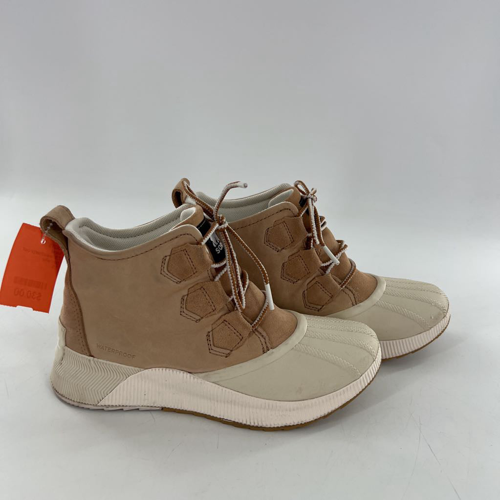 7.5 weatherproof boot