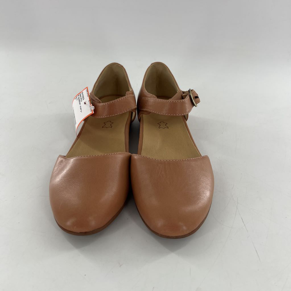 8 leather mary-janes