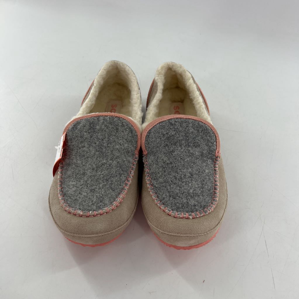 9 sherpa wool slip-ons