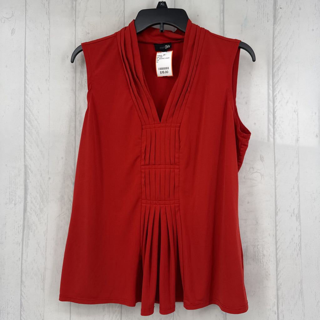 XL pleated v-neck tank