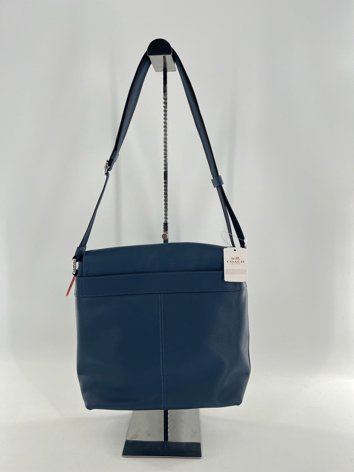 R375 leather messenger bag