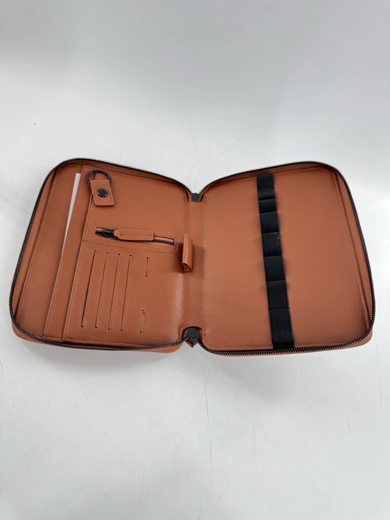 zip around organizer wallet