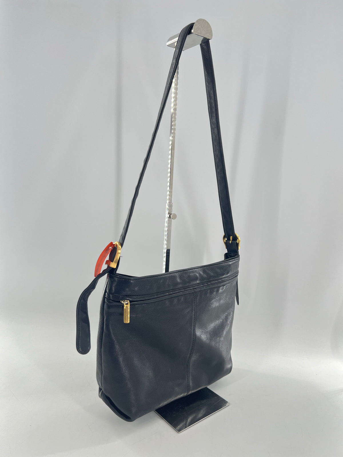 LEATHER CROSSBODY