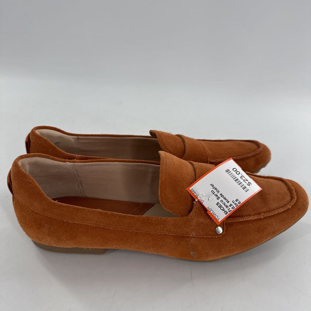 8.5 suede loafer