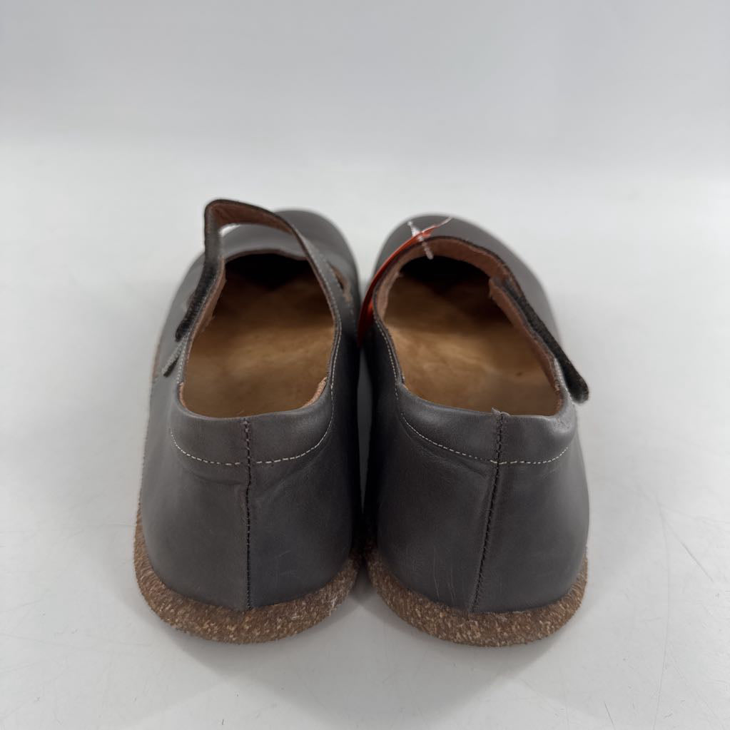10/10.5 velcro mary jane shoes