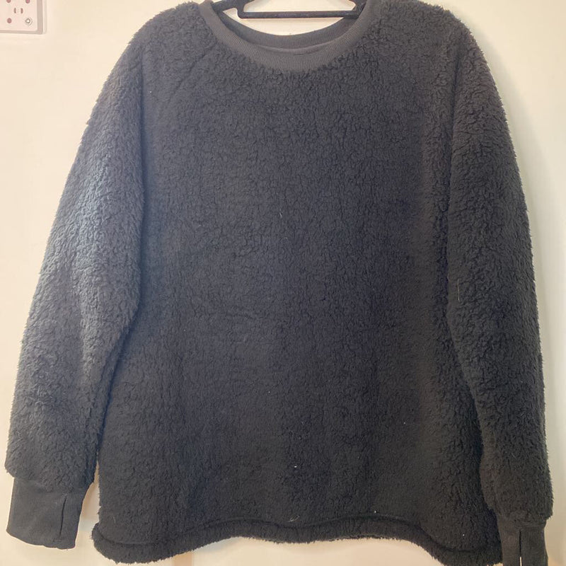 R42 Large sherpa pullover top