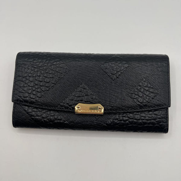 embossed continental wallet