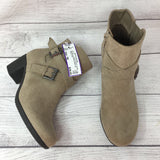 Nwt 7M Faux Suede buckle zip