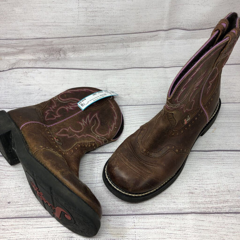 10B leather Western Bootie