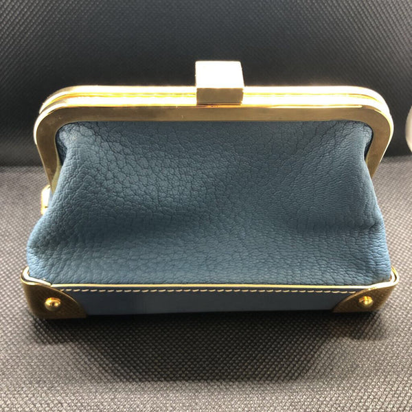gold tone frame coin purse