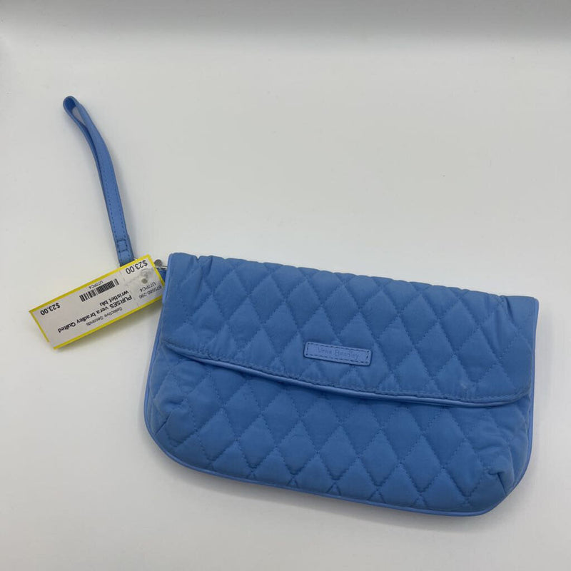 Quilted wristlet