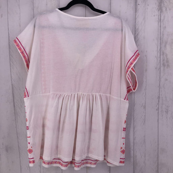 NWT 2x s/s embroidered top